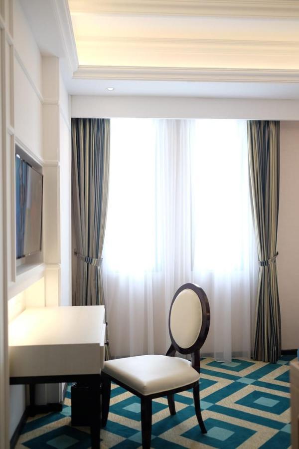 Executive King Room