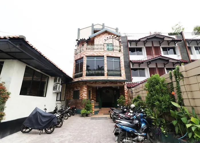 Hotel Alamanda Yakarta